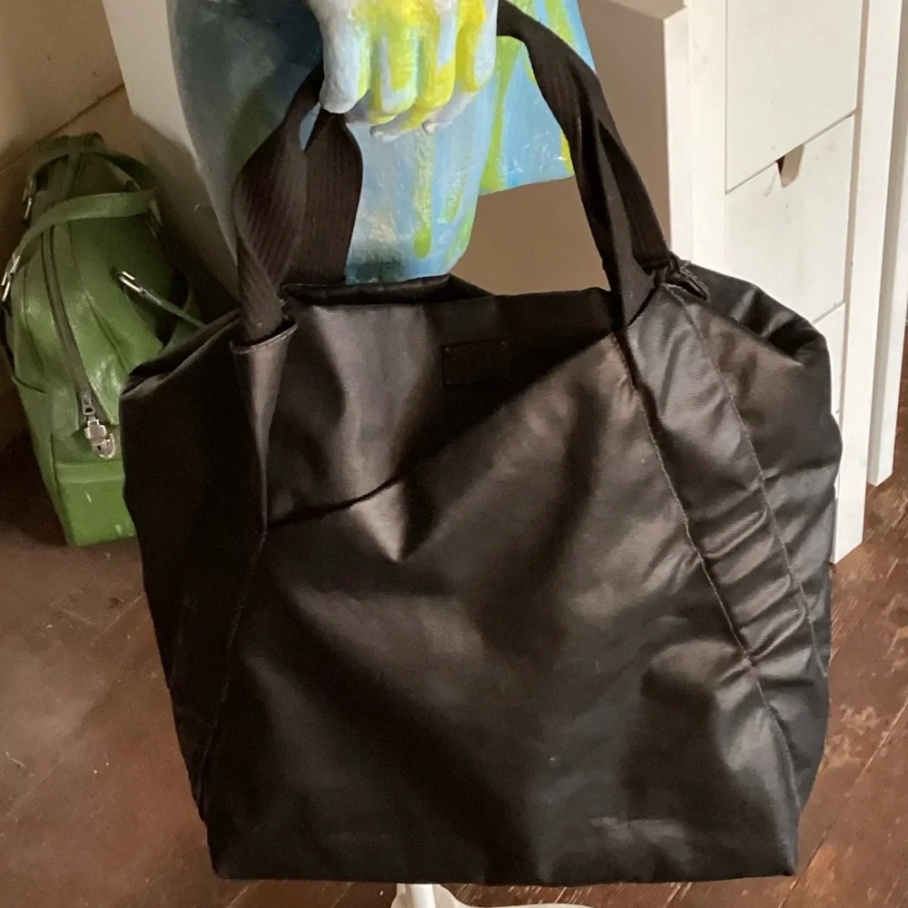BUILT essential work tote shoulder